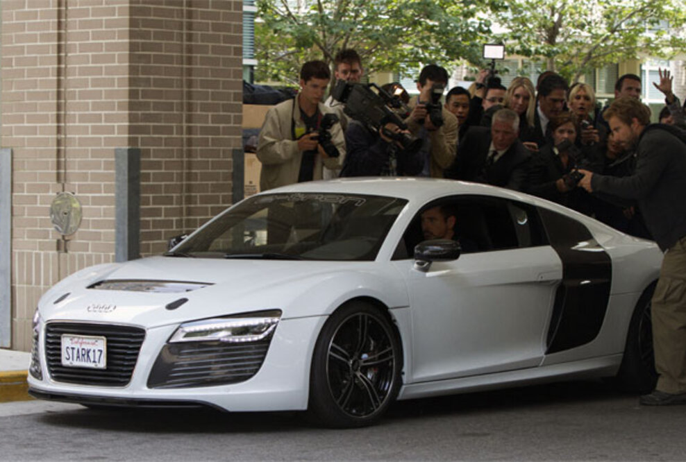 Iron Man fährt Audi R8 e-tron