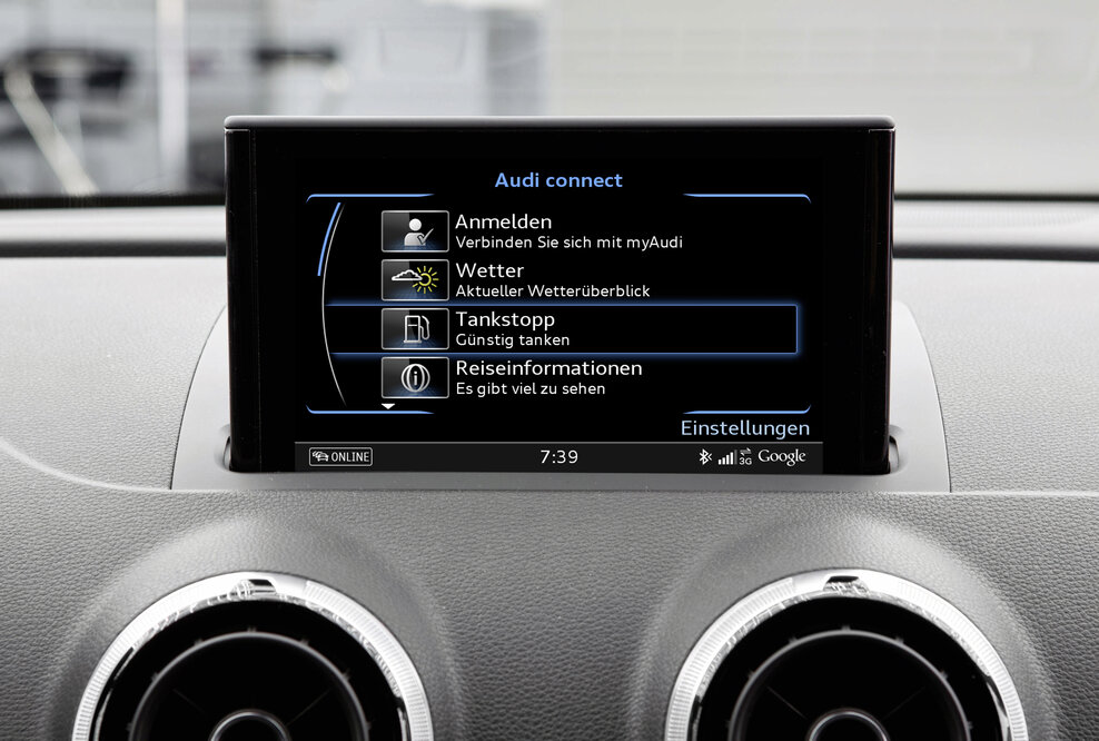 Schnell die günstigste Tankstelle finden: der Service Tankstopp von Audi connect