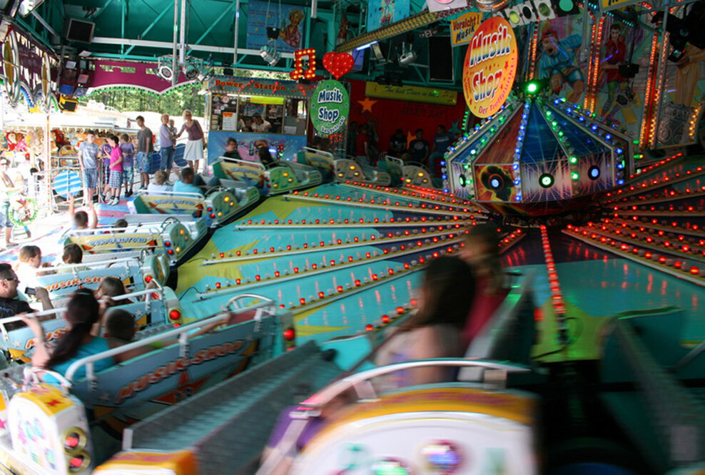 Bad Rothenfelder Pfingstlaube lockt mit Tanz, Nostalgie und neuen Attraktionen – Tradition der „Salzsiedler“ lebt wieder auf