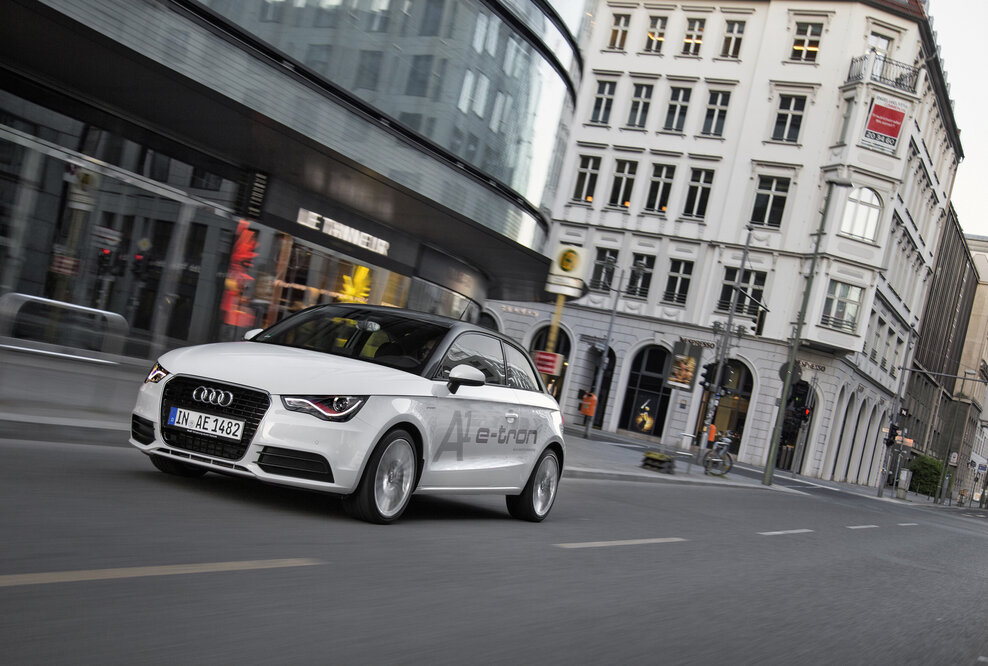 Audi beim Großversuch simTD: Das Projekt Ampelinfo online