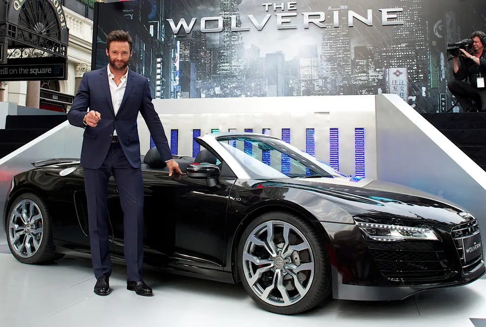 Hugh Jackman im Audi R8 bei Filmpremiere von „The Wolverine”