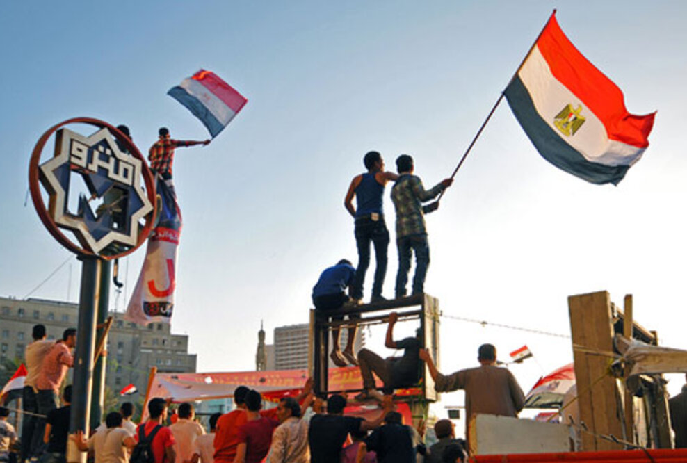 Schnellstmöglich Rückkehr zur Demokratie