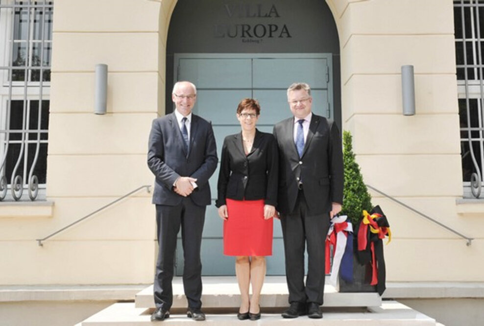 Staatsminister Link und französischer Europaminister Repentin veröffentlichten Erklärung von Saarbrücken