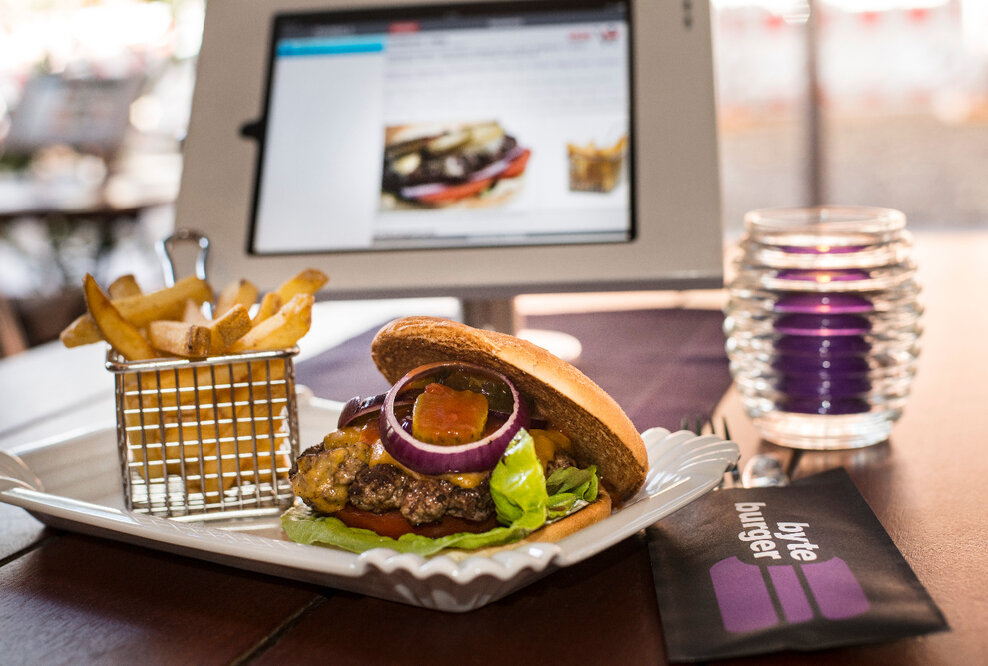 Burger 2.0: Byte Burger ist Berlins erste digital gesteuerte Burger Lounge