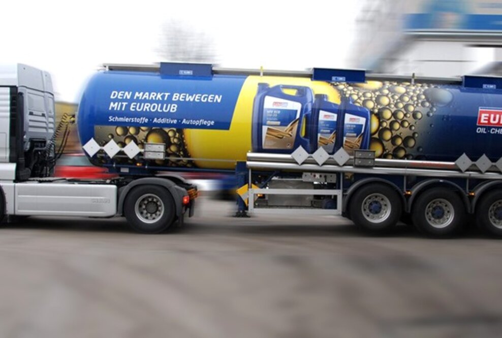 Silber bei PrintStars 2013: Tanklaster-Beklebung von ADVERMA Markenkommunikation prämiert