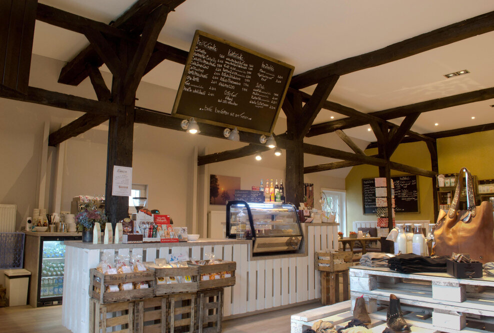 Café Liness - mit Liebe zum Detail – Raumschiff lässt den Shop erstrahlen - mit viel Gefühl und frischen Look