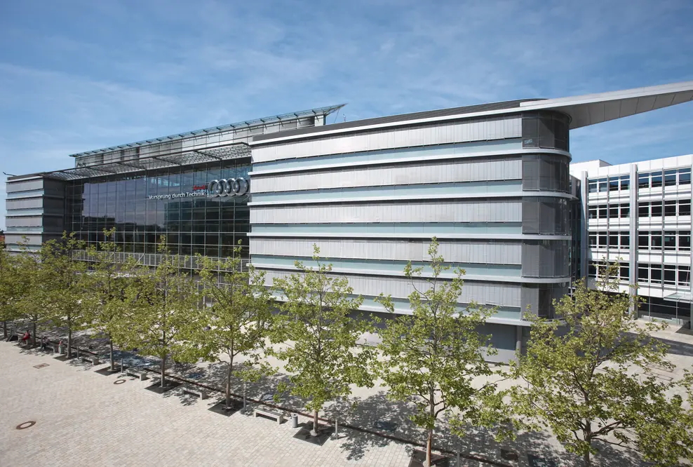 Audi vereinbart strategische Kooperation mit der Technischen Universität Dresden