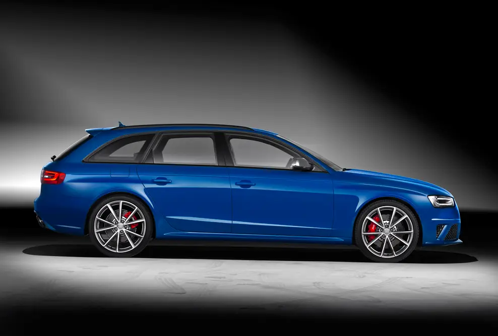 Hommage an einen modernen Klassiker – der Audi RS 4 Avant Nogaro selection