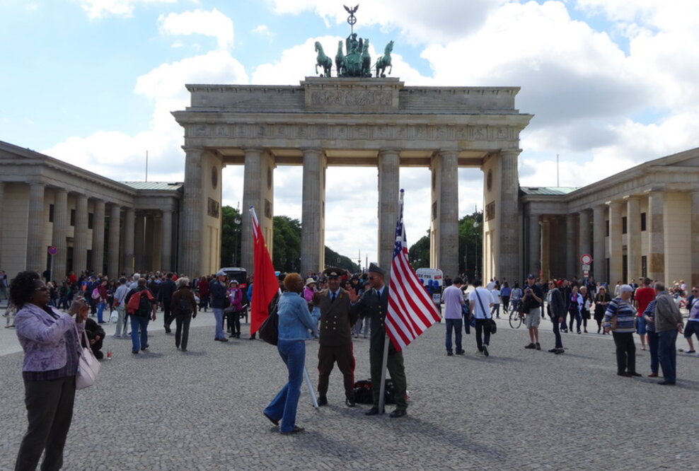 25. Jahre Mauerfall: Stadtrundgang Auf den Spuren der Berliner Mauer