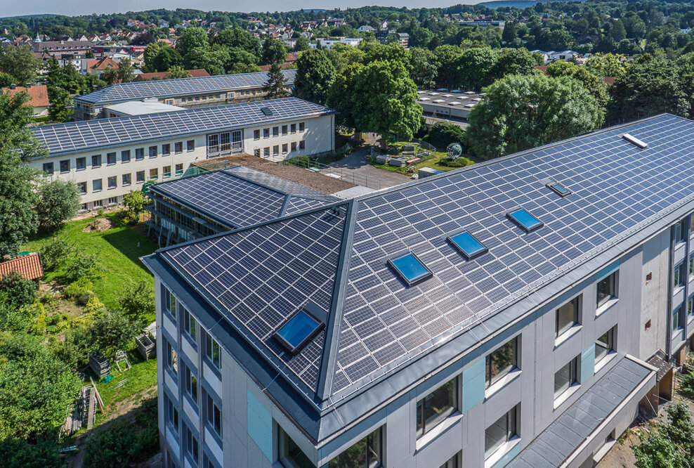 Kyocera Solarmodule liefern Strom für zukunftsweisendes Modellprojekt Berufskollegzentrum Detmold