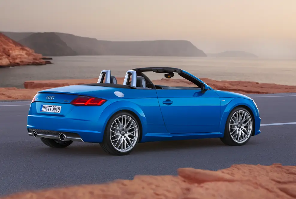 Offene Sportlichkeit: der neue Audi TT Roadster und der Audi TTS Roadster