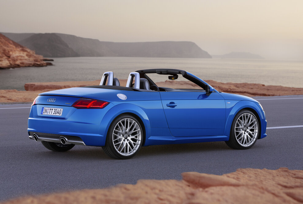 Offene Sportlichkeit: der neue Audi TT Roadster und der Audi TTS Roadster