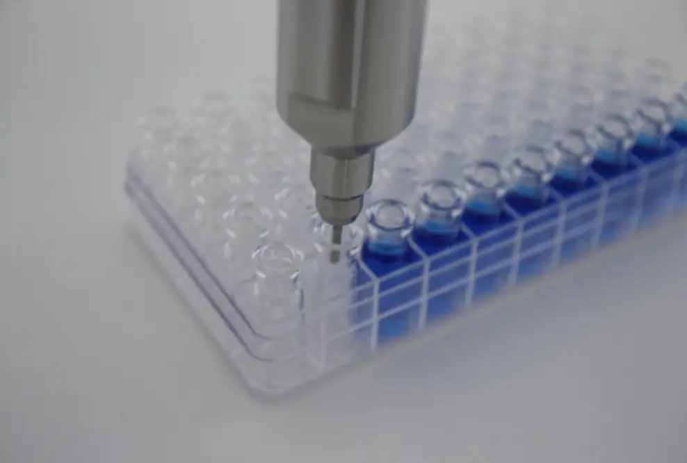 ViscoTec Pharma Dispenser zur Abfüllung von medizinischem Gel für die Behandlung von Hautkrebs