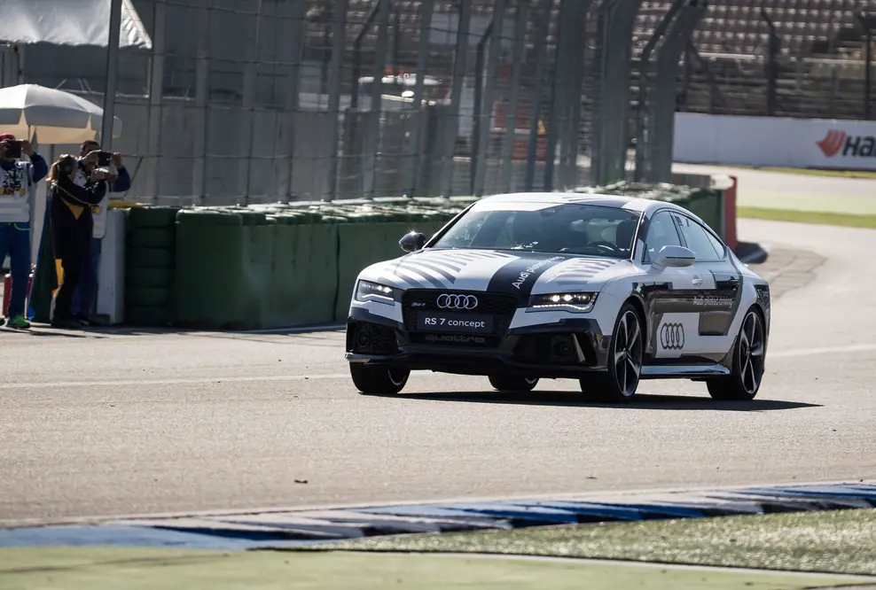 Beweis erbracht: Audi RS 7 concept fährt fahrerlos am Limit