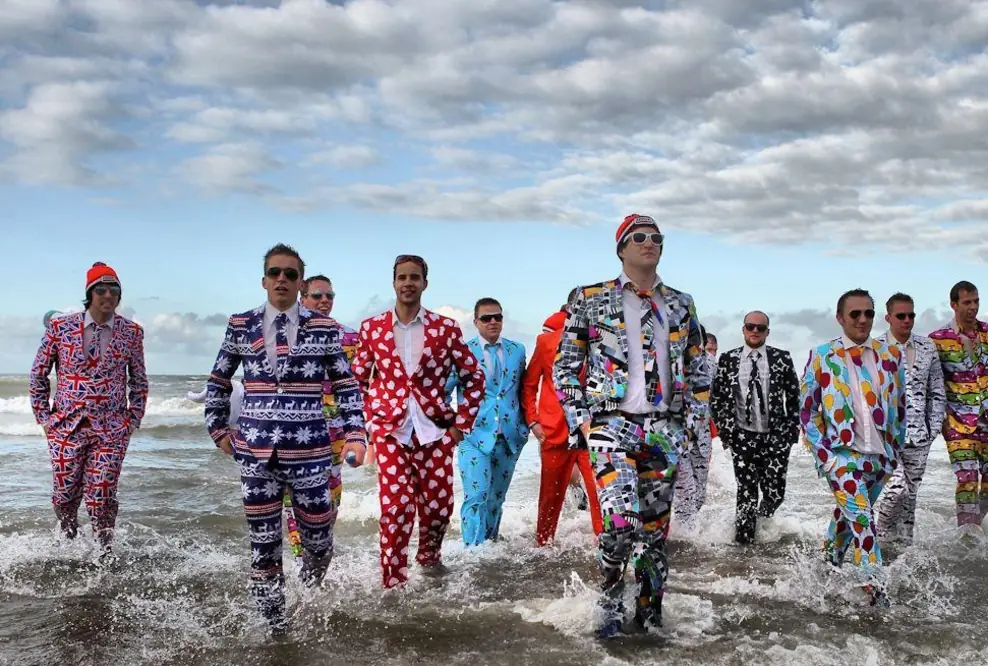 Der neuste Trend zu Karneval aus Holland und England. Mischung aus Verkleidung und Fashion