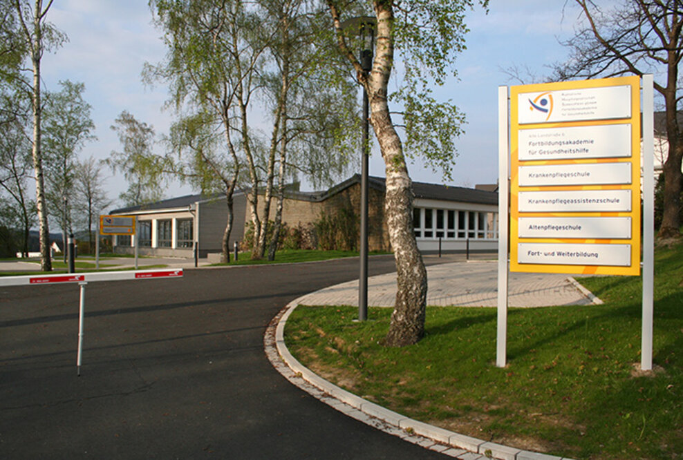 Fachmesse in der Fortbildungsakademie für Gesundheitshilfe in Rhode