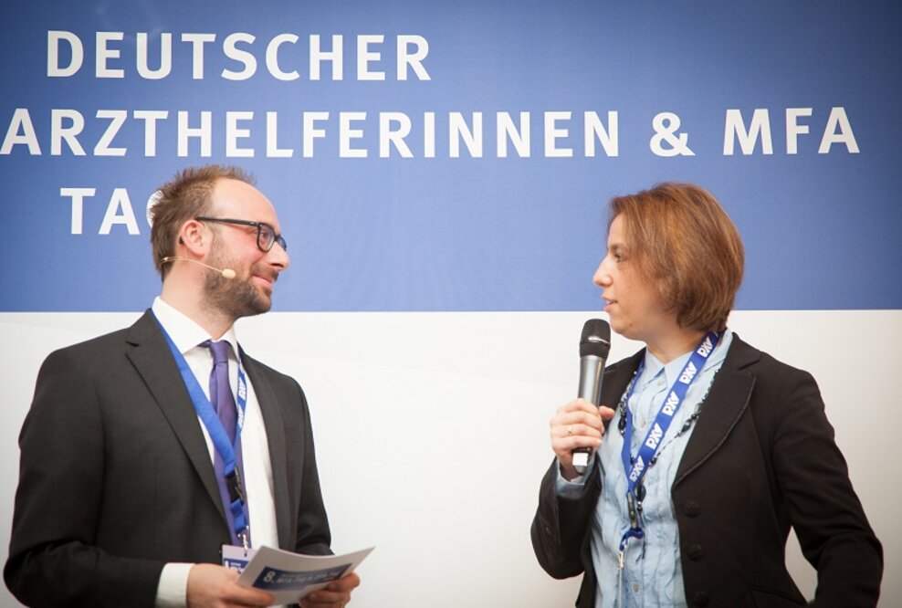 Medizinische Fachangestellte (MFAs) demonstrieren Selbstbewusstsein, Kompetenz und Weiterbildungsinteresse