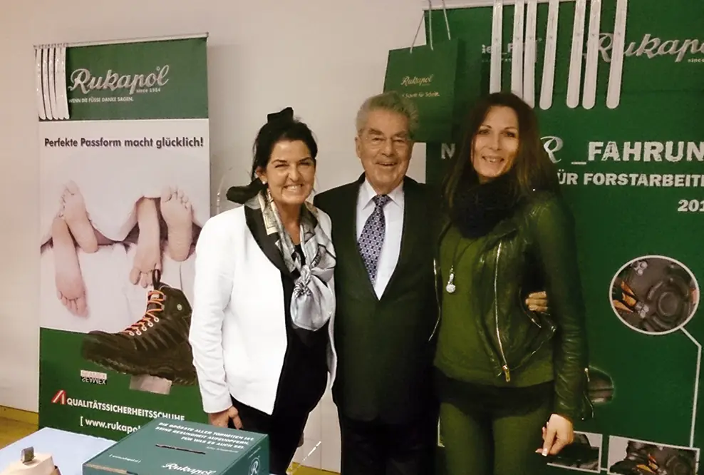 Bundespräsident besucht Rukapol im Rahmen des Gewerkschaftstages