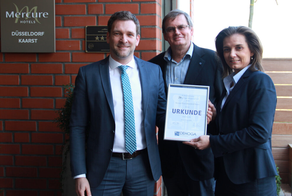 20 Jahre starke Partnerschaft: DEHOGA Nordrhein ehrt Mercure Hotel Düsseldorf Kaarst