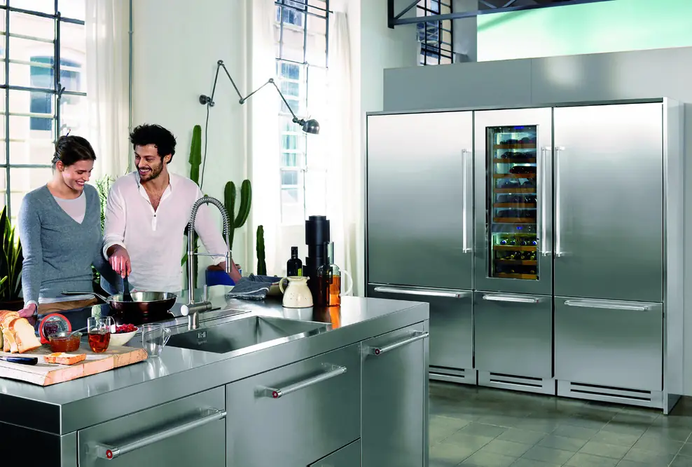 Innovation trifft Erfahrung: KitchenAid bringt neue Großgerätelinie auf den Markt