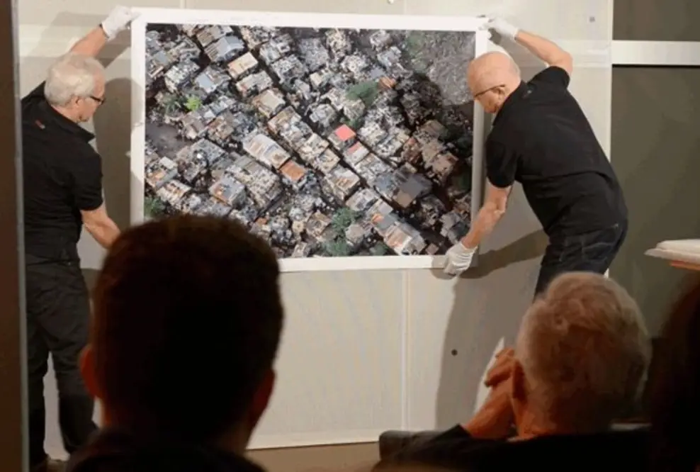 Pionier der Flugbildfotografie übergibt Werke an The Global Fine Art GmbH
