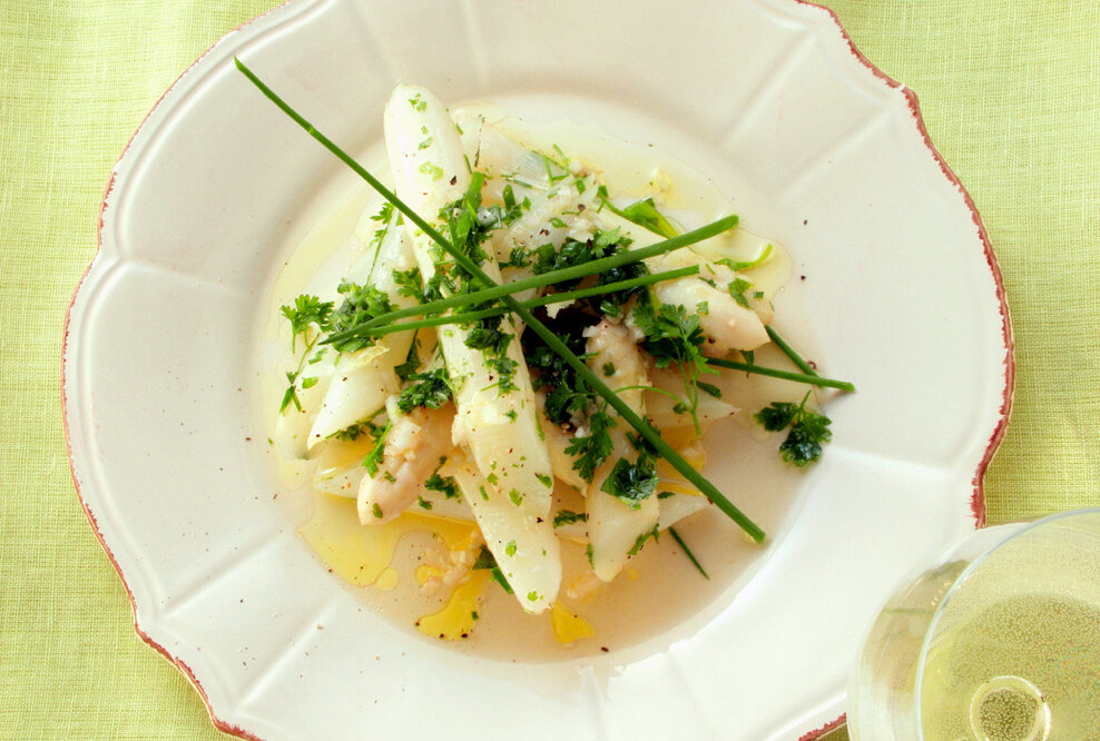 Spitzengenuss von heimischen Feldern: Jetzt beginnt die Spargelsaison