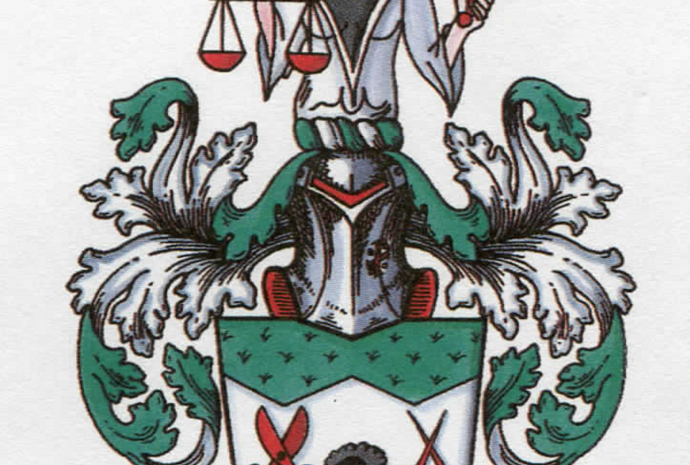 Hohe Anforderungen an Priesterkleidung