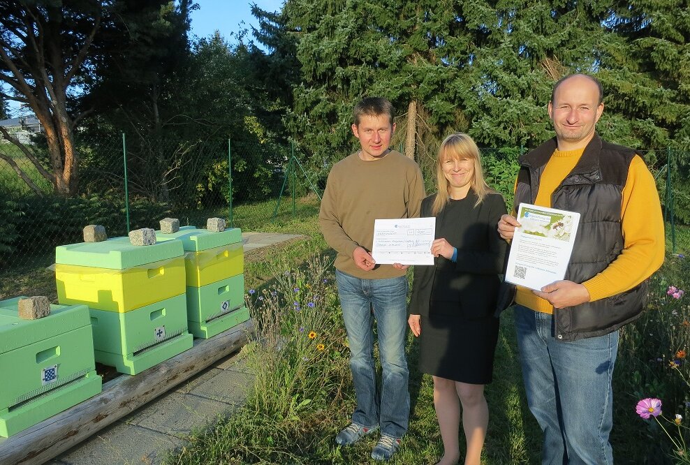 Bürgerstiftung der Volksbank Mittweida eG fördert Lehrbienenstand mit 400 EUR