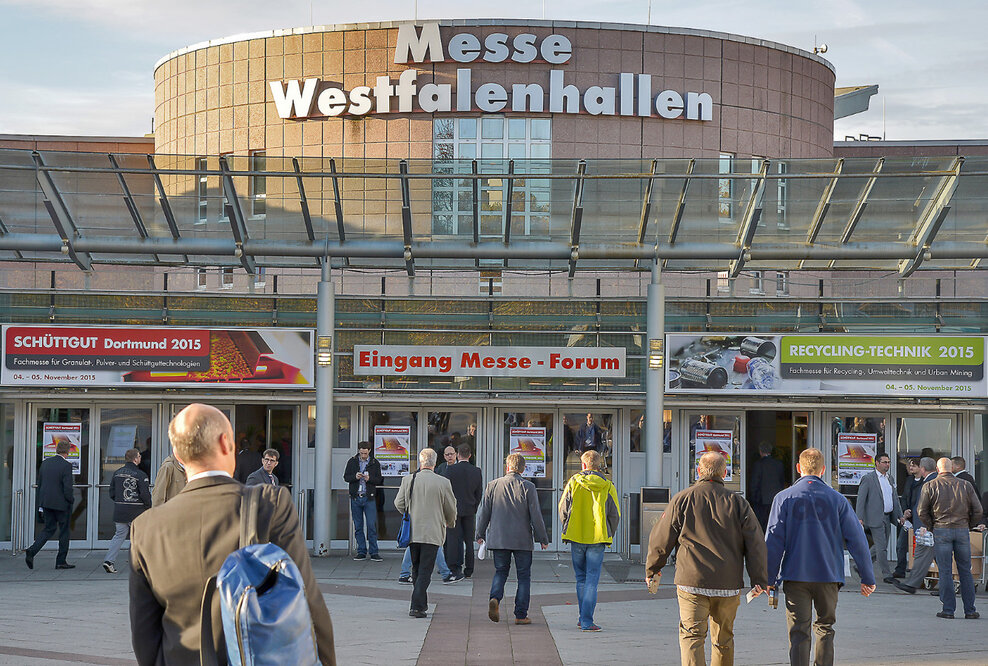 Deutsche Leitmessen Schüttgut und Recycling-Technik 2015 mit neuem Besucher-Rekord