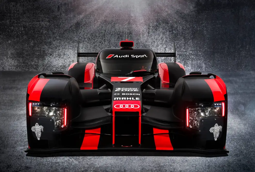 Leistungsstärker und effizienter als je zuvor: Audi R18 feiert Weltpremiere in München