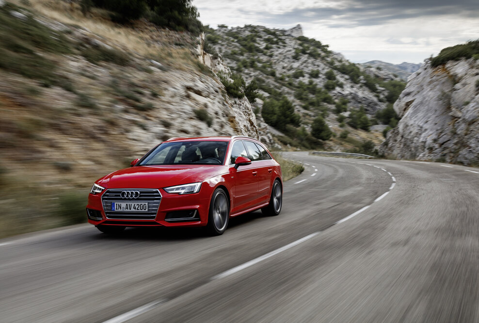 AUDI AG: neues Rekordjahr mit 1,8 Mio. Auslieferungen in 2015