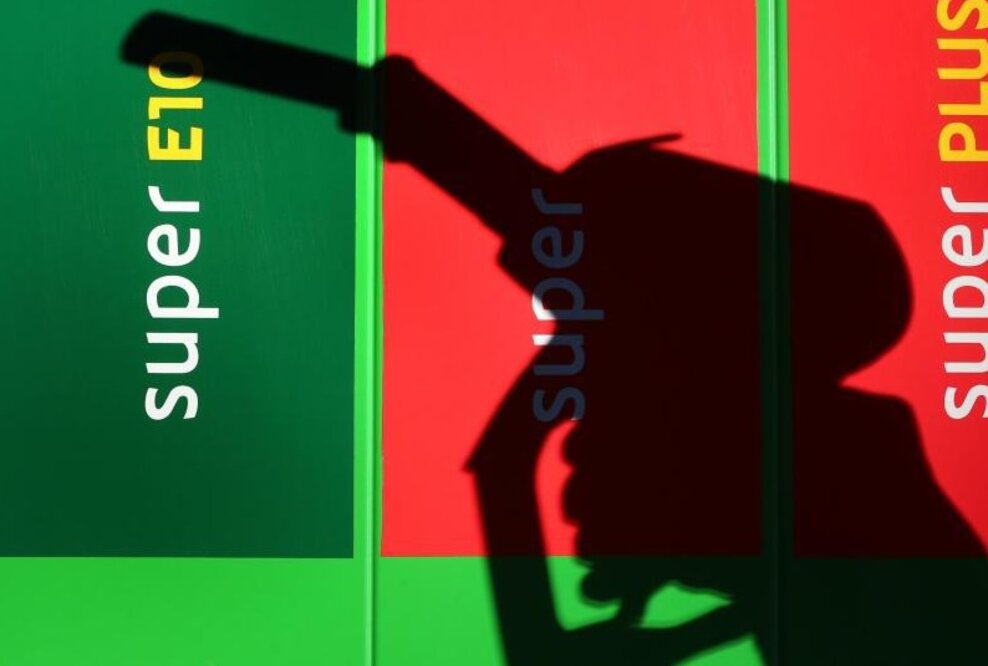 Erste Petition an den Bundestag: „Keine neue Benzinsteuer und Mehrbelastung der deutschen Autofahrer durch den Bund oder die EU"