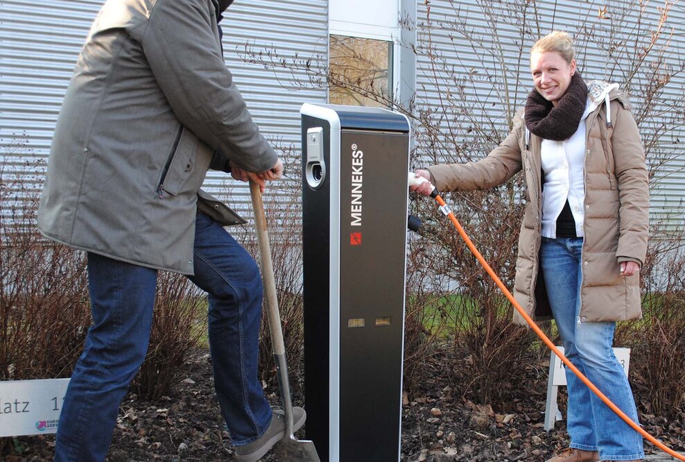 Der Umwelt zuliebe: eigene Ladesäule für Elektrofahrzeuge
