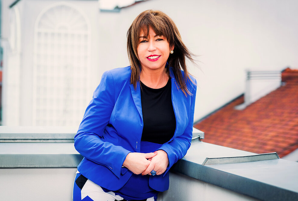 Kerstin Eger feiert ihren Jahresbestseller und überrascht im April 2016 mit neuem Roman