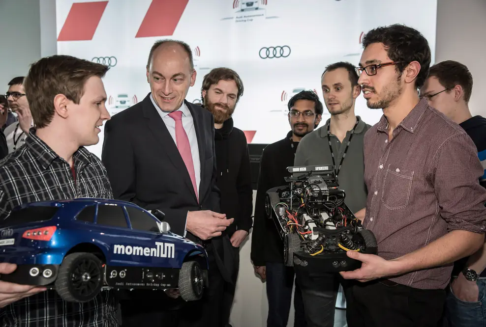 Sieger nach Punkten: Team FAUtonOHM gewinnt den Audi Autonomous Driving Cup 2016
