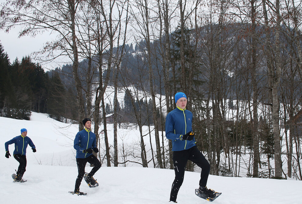 Talente aus dem Audi Sport TT Cup meistern schweißtreibendes Fitnesscamp