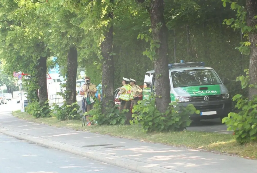 Achtung Autofahrer! Die Jagd auf Raser geht in die nächste Runde - Kritik am zweiten europaweiten Blitzmarathon