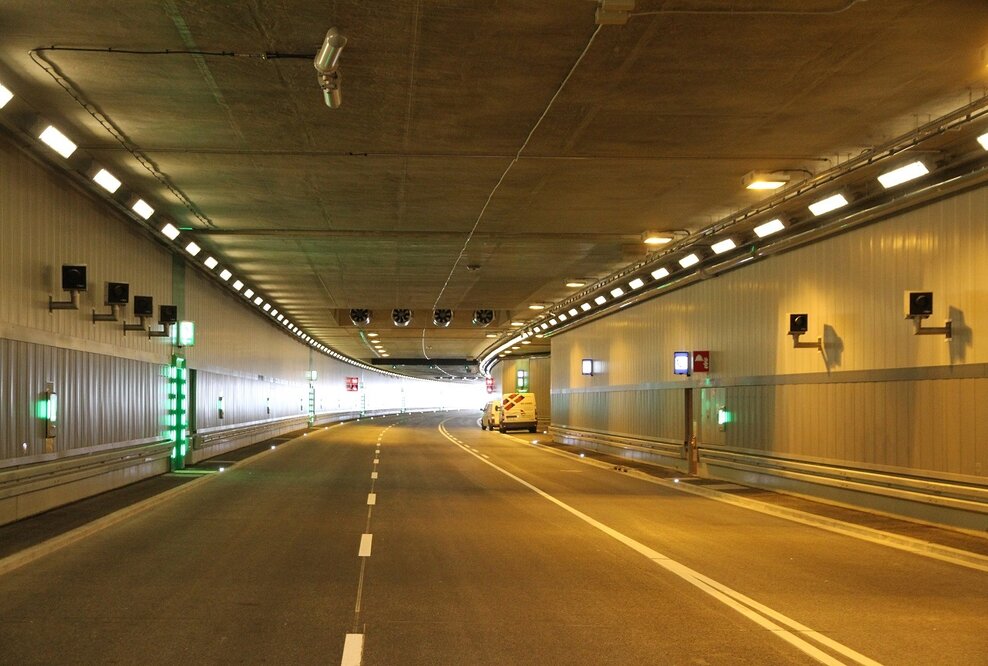 Startschuss für Deutschlands Blitzmeile Nr. 1 - Im Luise Kiesselbach Tunnel in München sind ab heute 30 Blitzer scharf geschalten