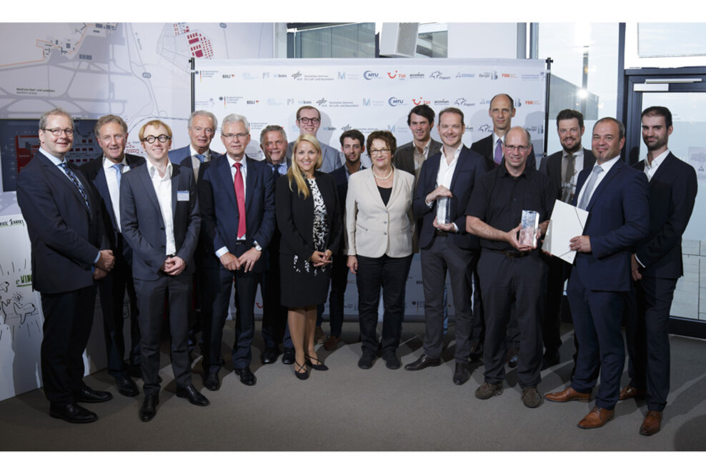 Preisverleihung: Der Innovationspreis der Deutschen Luftfahrt 2016 kürt die Sieger