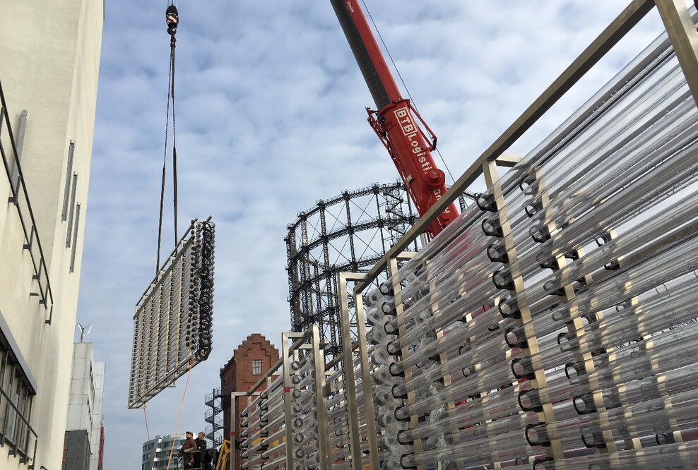 Presseeinladung - Nachtrag: Berlins Wirtschaftssenatorin Yzer drückt den roten Buzzer - und das „grüne Gold“ kann fließen