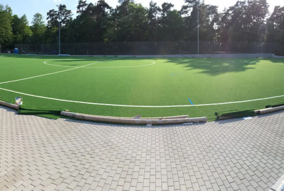 Einweihung des Kunstrasenplatzes mit Fußballturnier in der bpi Arena am Waldbad Senne