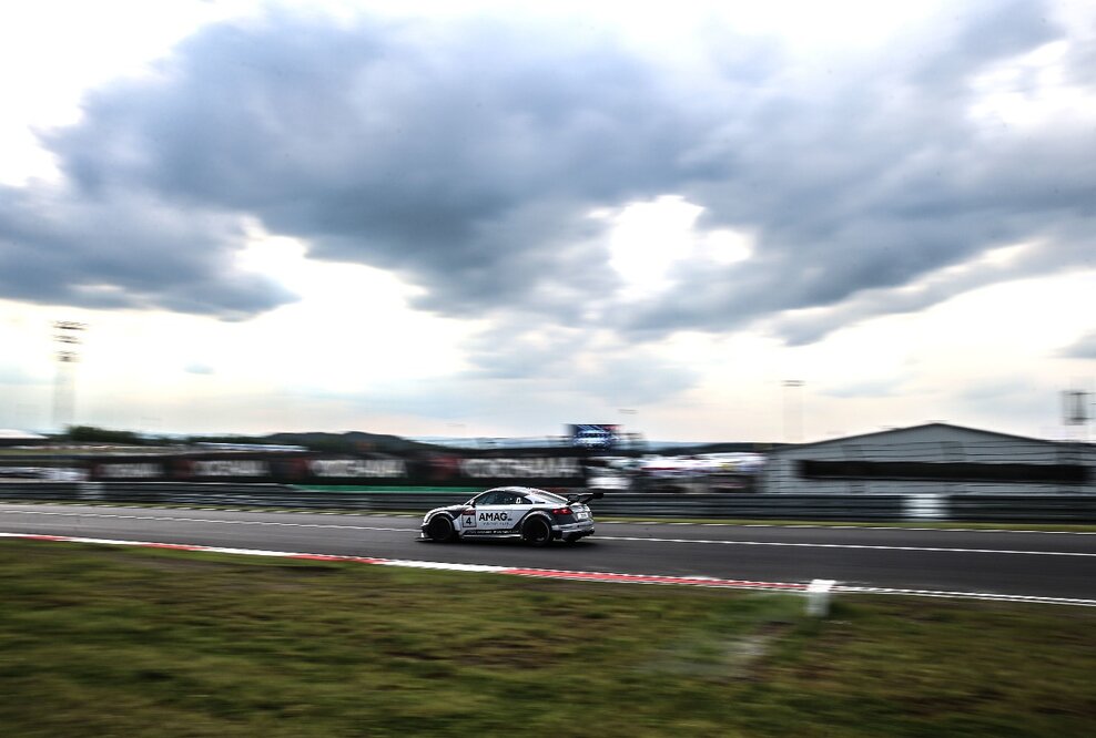 Sommerpause ade: Audi Sport TT Cup mit hochkarätigen Gaststartern am Nürburgring