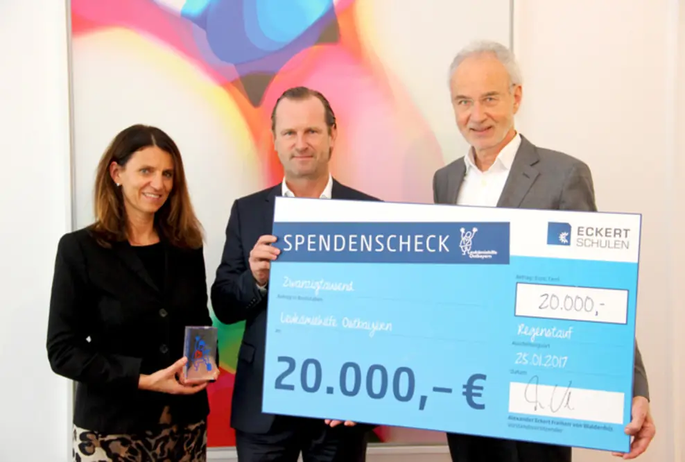 Eckert Schulen spenden 20.000 € an Leukämiehilfe
