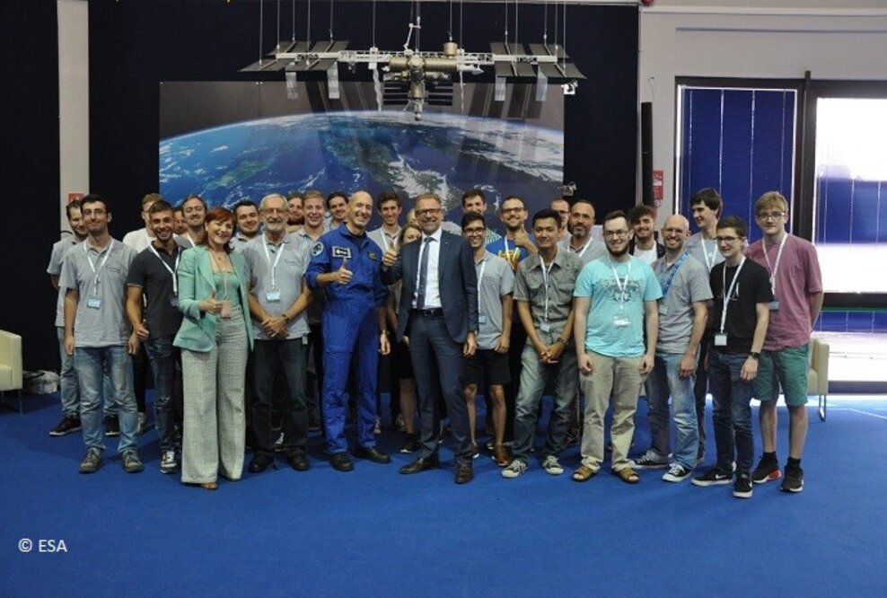 Bahnbrechende Linked Open Data Tools verhelfen dem Gewinner des Space App Camps zum Sieg