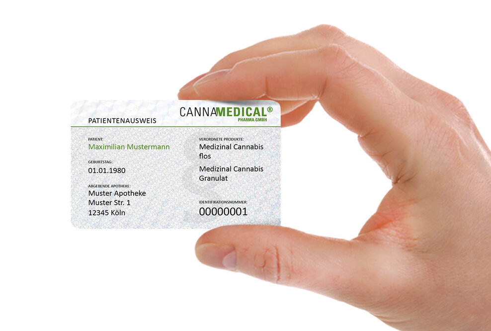 Pharmazeutischer Cannabis-Großhändler bietet Patienten den Cannamedical®-Patientenausweis an.