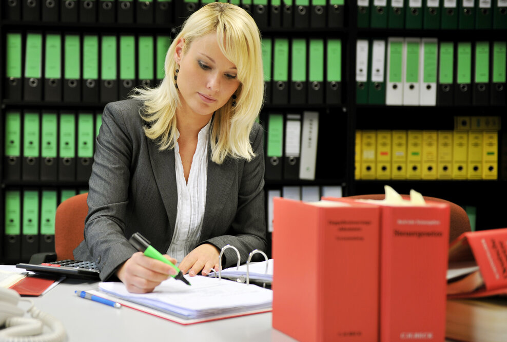 Steuerfachangestellte – Umschulung mit hoher Übernahmegarantie