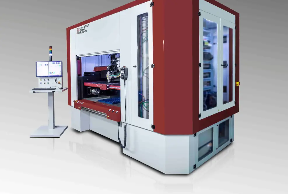 KUNDENSPEZIFISCHE MATERIALBEARBEITUNGS-LASERSYSTEME UND -MASCHINEN FÜR HÖCHSTE ANSPRÜCHE