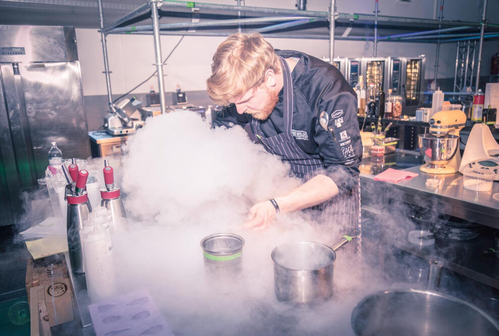 Let the games begin! Karlowsky Fashion ist offizieller Partner des Kochwettbewerbs JUNGE WILDE 2018