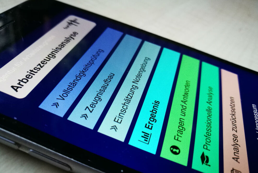 Arbeitszeugnisse analysieren mittels App