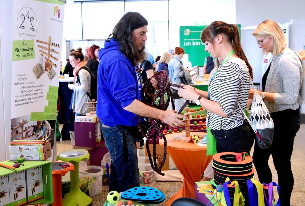 Ergotherapie-Kongress: Politiker Westerfellhaus und Müller vor Ort dabei
